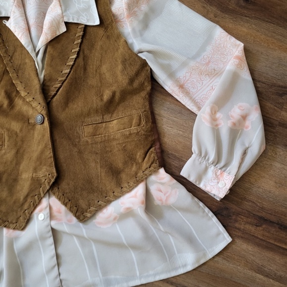 *Free With Purchase* Vintage neutral blouse button down oversized flowy 90s - Picture 5 of 10